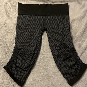 Lululemon capri pants